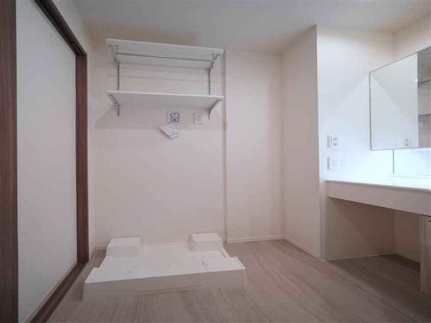 室内洗濯機置場スペース メゾン ルナール