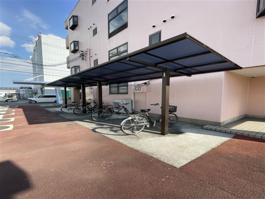 駐輪場 サンコービル