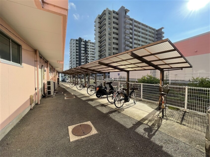 駐輪場 サンコービル