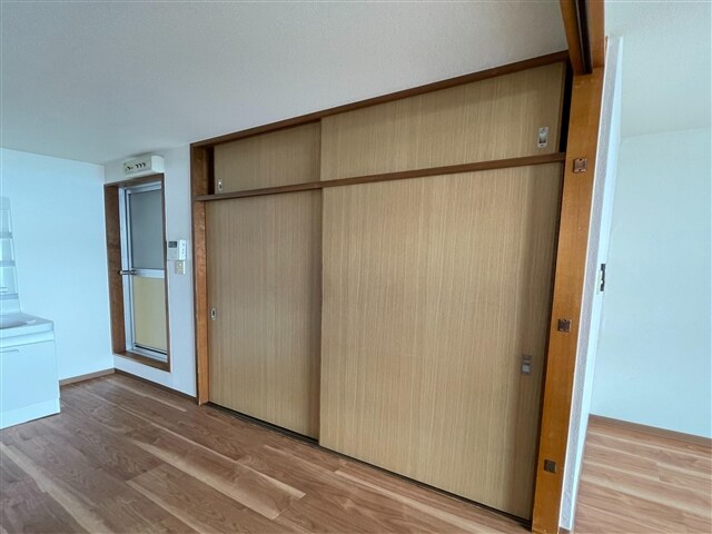 洋室1収納 サンコービル