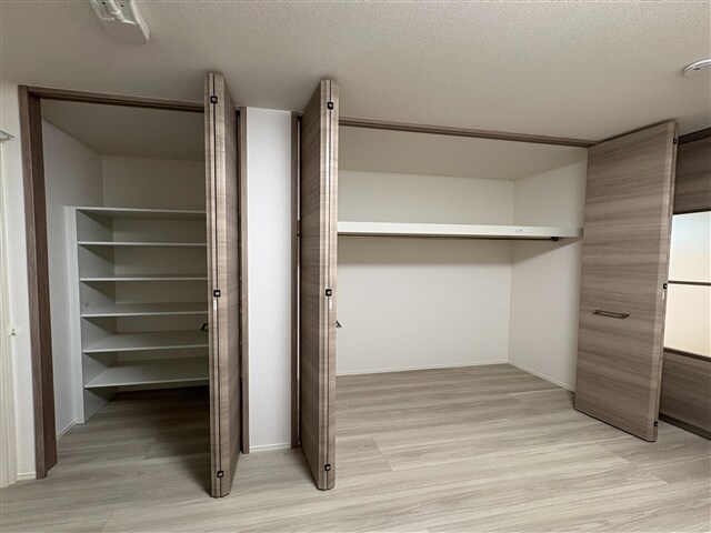 洋室収納 フェリーチェ中央