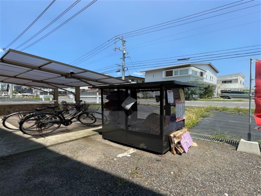 敷地内ゴミステーション ペアコートB