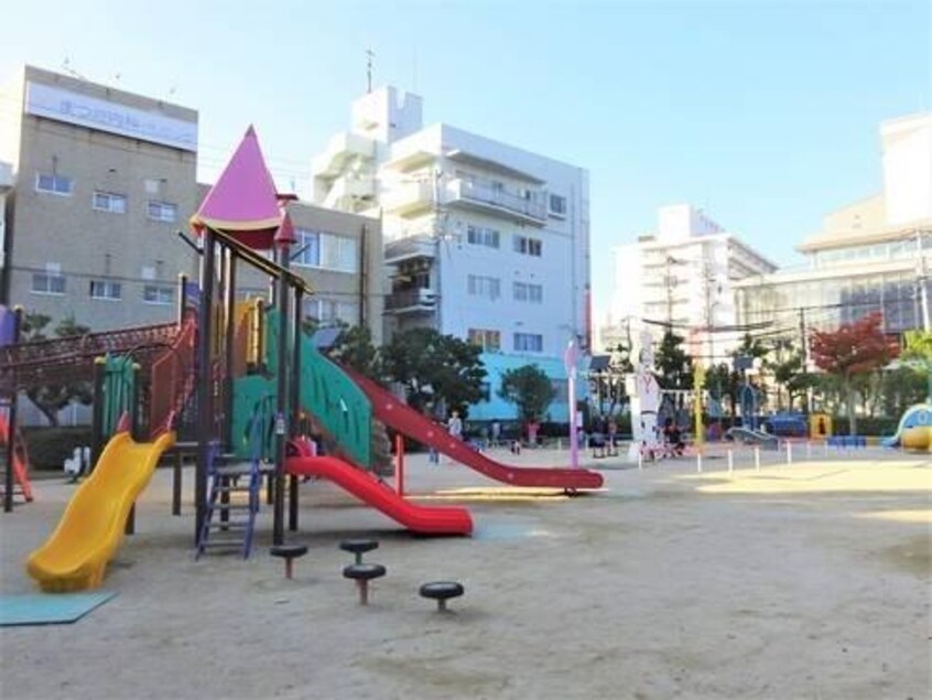 西条中央公園(公園)まで1300m セジュール美土里