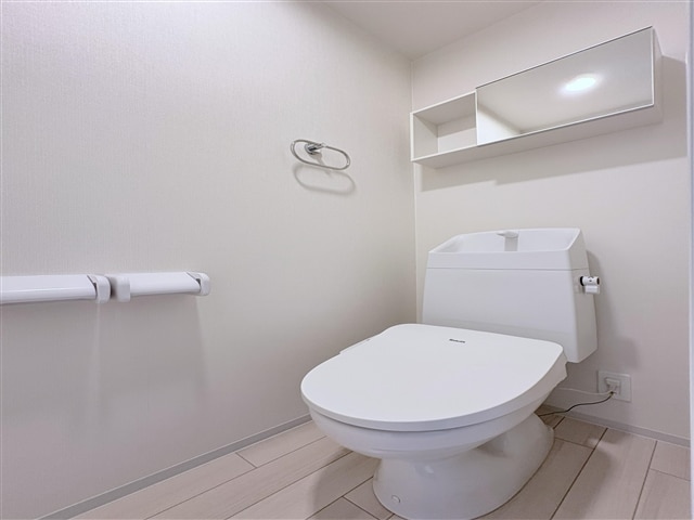 トイレスペース Ｈａｌｅ　ＥＬＵＥＫＯ