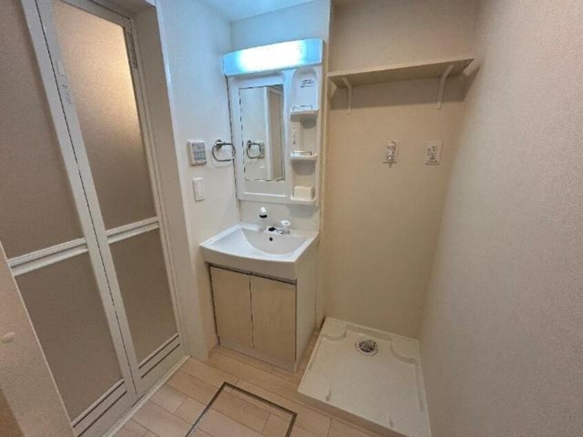 洗髪洗面化粧台 イーストヒルズＩ