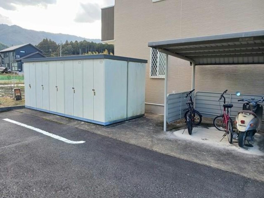  ブライト岡崎