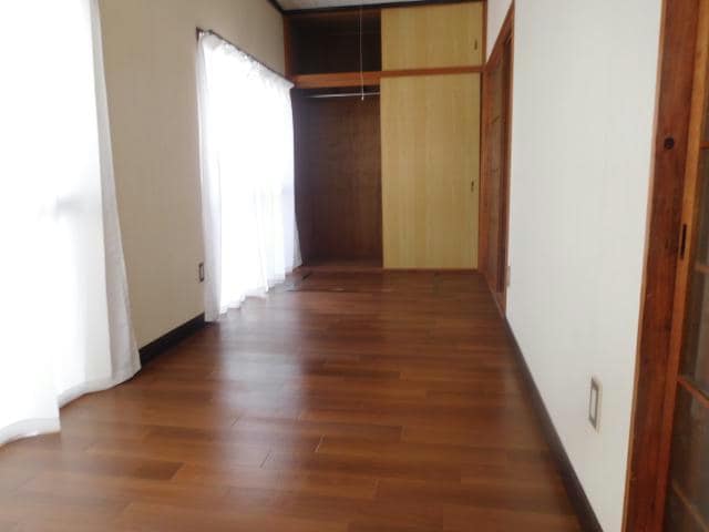  土師新町三丁目貸家