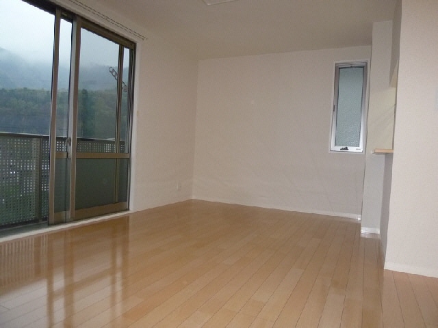  シャーメゾン加生