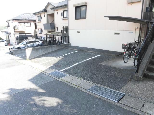  グリーン・メドゥＡ棟