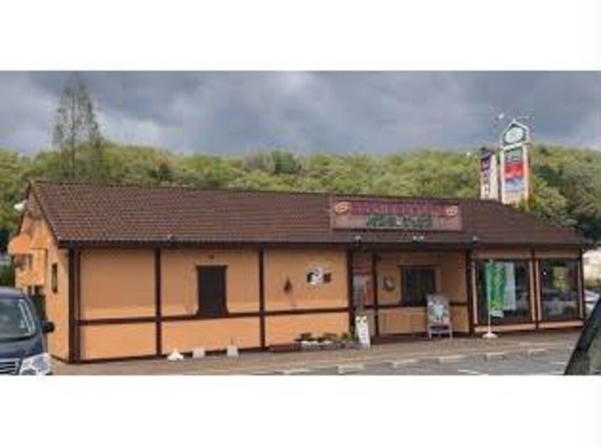 グラッチェガーデンズ北神戸SC店(その他飲食（ファミレスなど）)まで502m グランコントゥールＣ棟