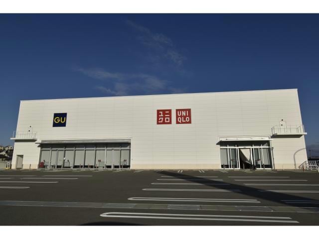 ユニクロ神戸上津台店(ショッピングセンター/アウトレットモール)まで435m カーサ・アルドーレⅠ