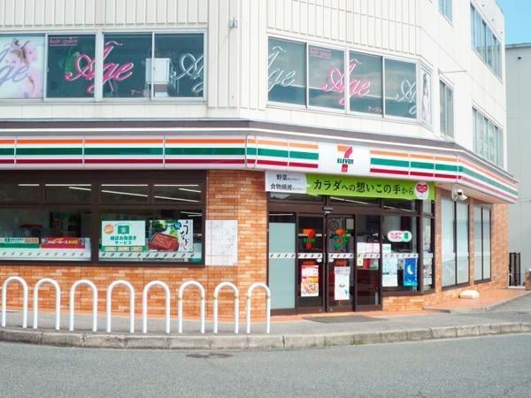 セブンイレブン神戸田尾寺駅前店(コンビニ)まで316m レジェンド