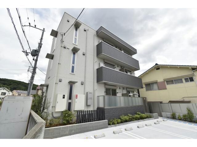  ラポール三輪