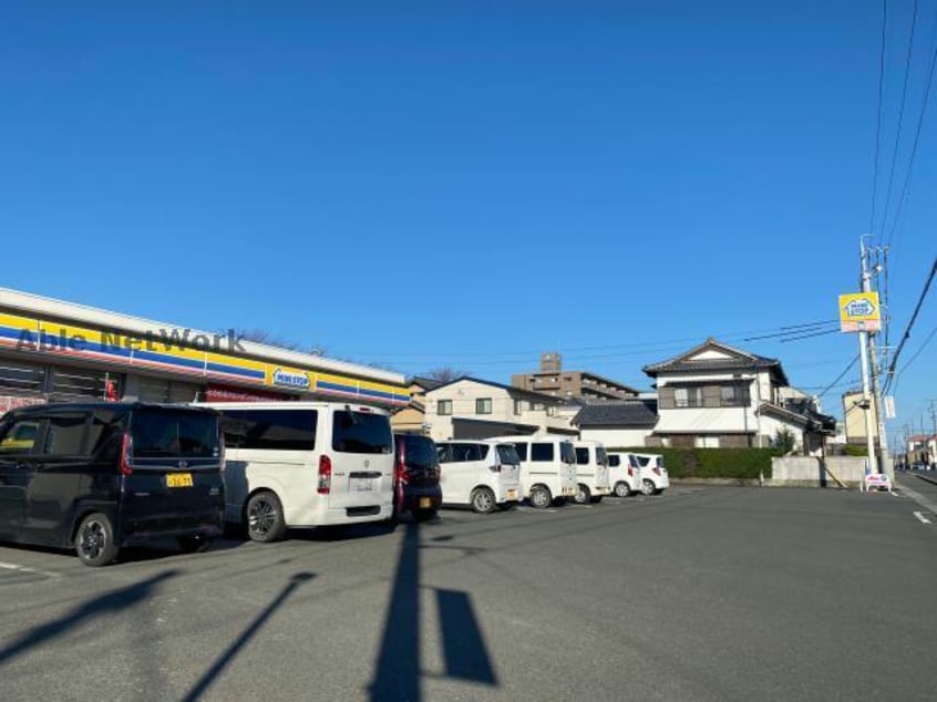 ミニストップ磐田西高前店(コンビニ)まで1121m オークヒルズ天竜