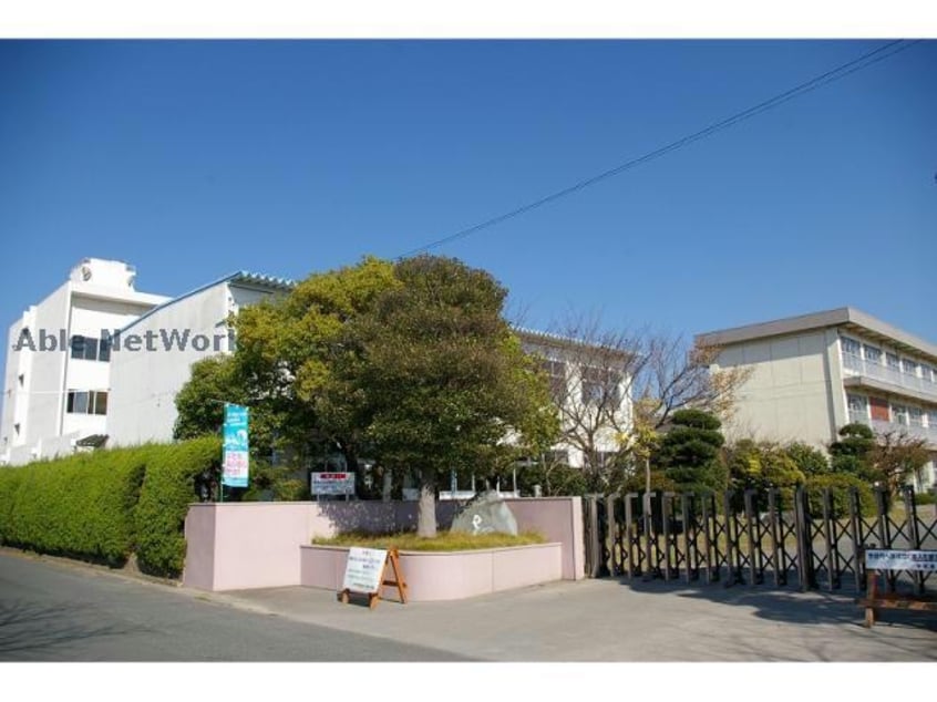 磐田市立豊田中学校(中学校/中等教育学校)まで1652m ベル豊田Ｂ