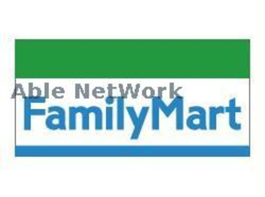 ファミリーマート磐田富士見店(コンビニ)まで591m リバティヒルズ