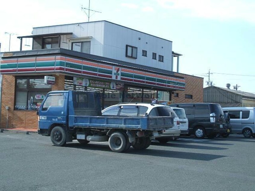 セブンイレブン磐田福田店(コンビニ)まで658m アメニティ・ロジュマンＢ