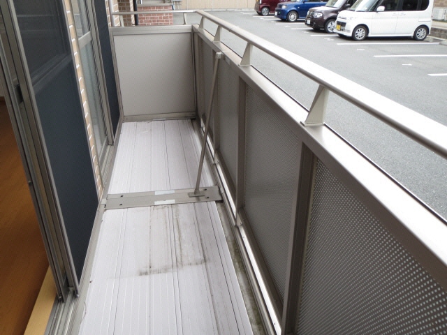  サープラス愛野