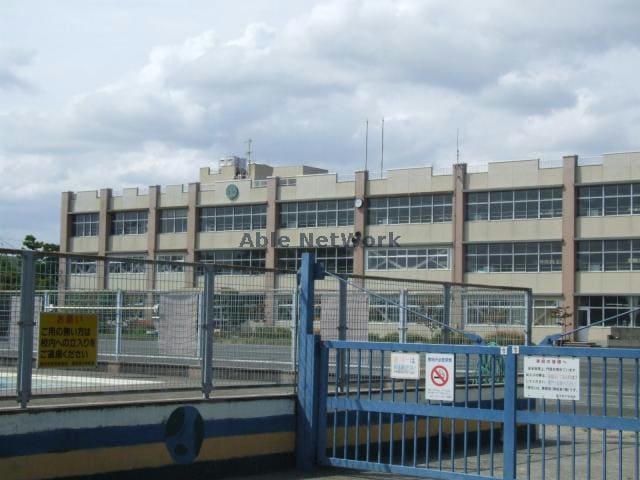 磐田市立竜洋西小学校(小学校)まで73m イーハトーブ