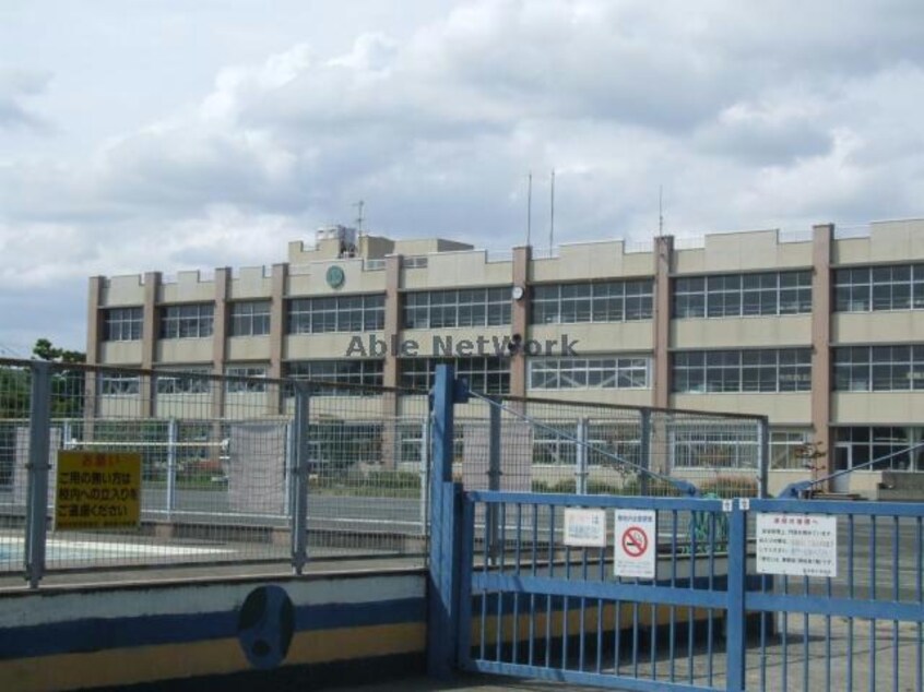 磐田市立竜洋西小学校(小学校)まで73m イーハトーブ