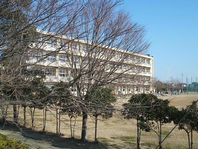 磐田市立南部中学校(中学校/中等教育学校)まで1248m Ｃｈａｒｍａｎｔ