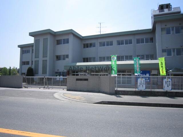 袋井市立山名小学校(小学校)まで2406m エバーフィールドⅡ