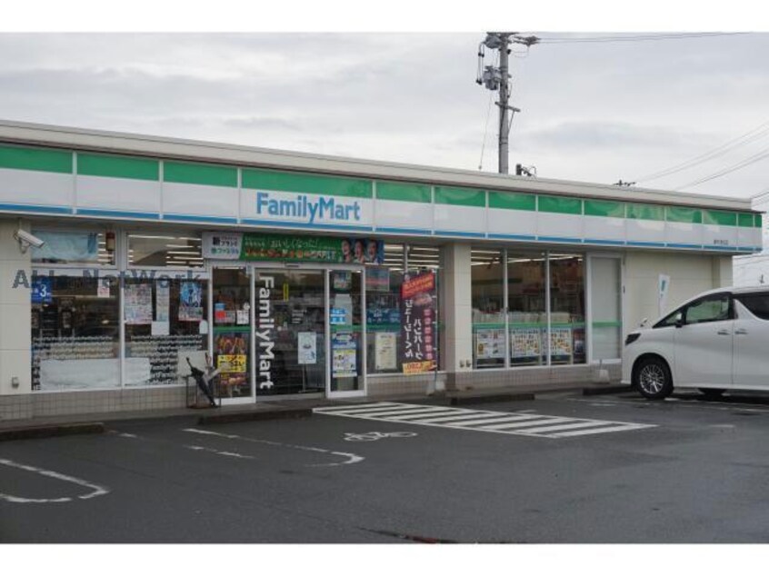 ファミリーマート袋井浅名店(コンビニ)まで342m フォンターナⅡ
