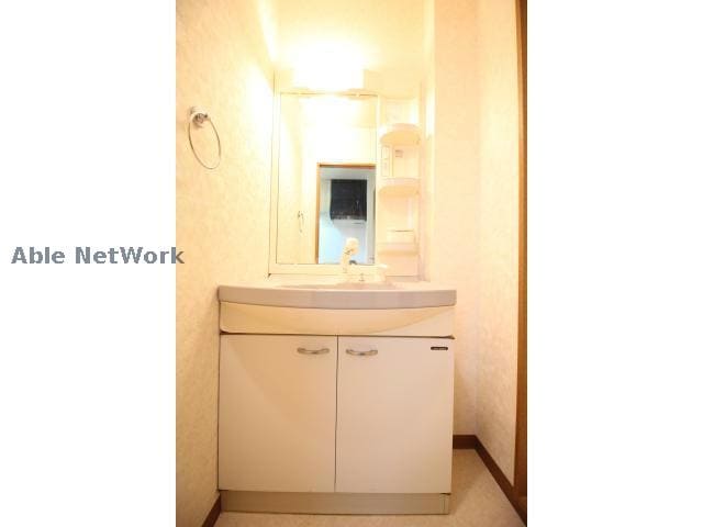  Ｖｉａ　Ｌａｔｔｅａ