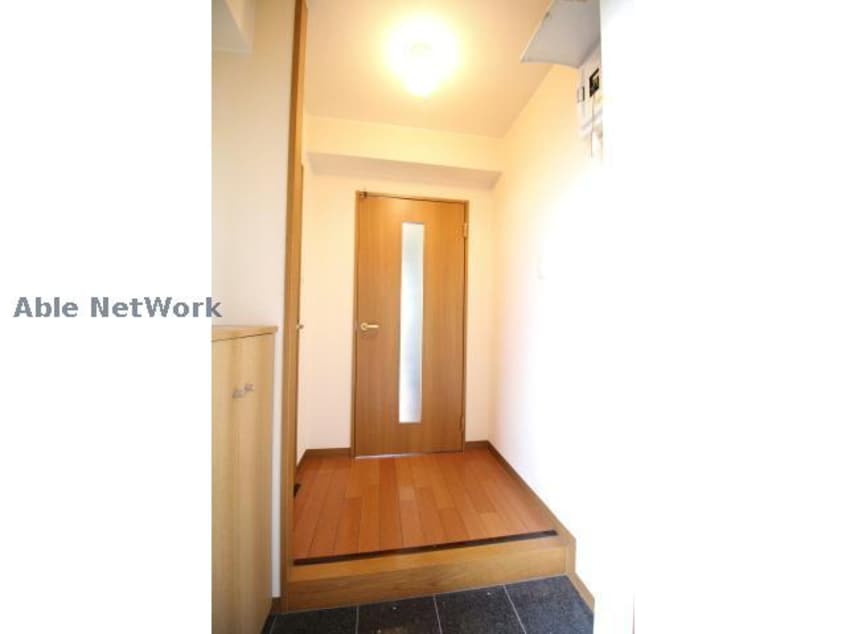  Ｖｉａ　Ｌａｔｔｅａ