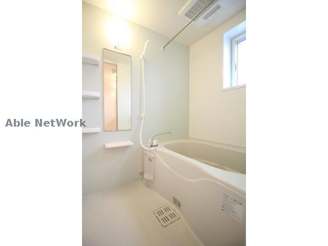  Ｓｔｒａｄｉ　Ｖａｒｉｕｓ