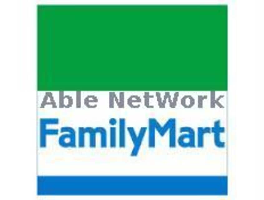 ファミリーマート磐田富丘店(コンビニ)まで738m コーポ翔