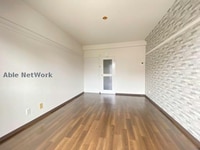 クレセント中泉