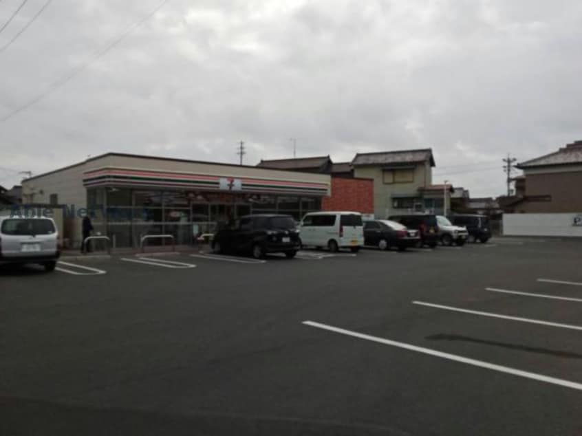 セブンイレブン磐田天龍店(コンビニ)まで431m メイプル　中泉
