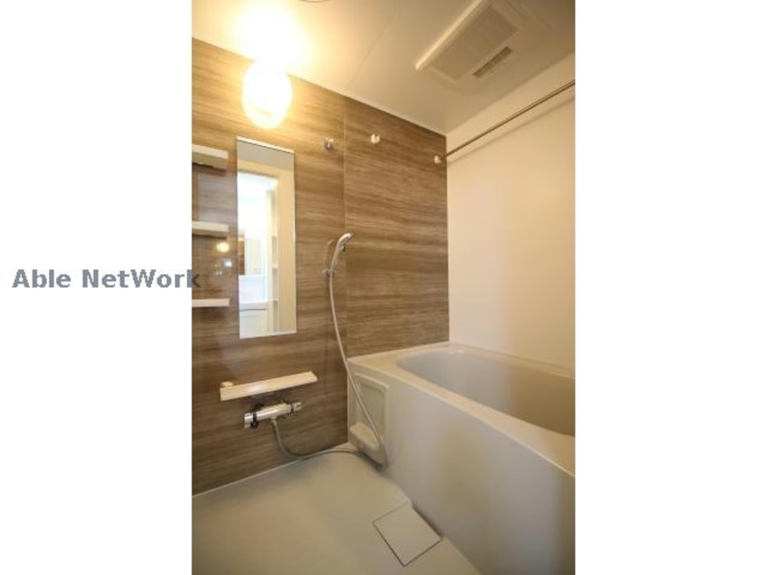  はるにとぶ（春飛）