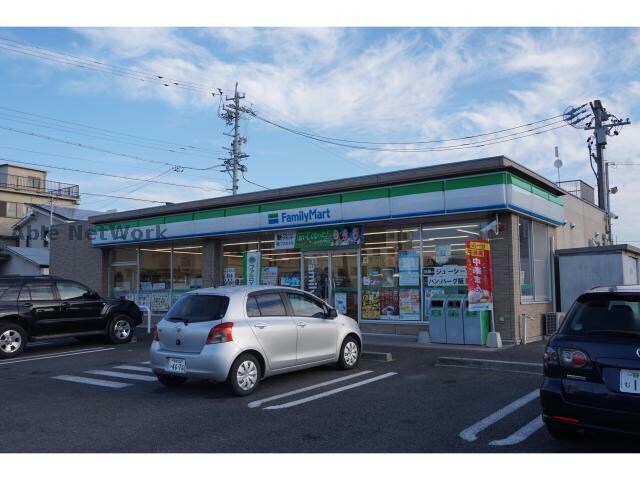 ファミリーマート袋井栄町店(コンビニ)まで163m D-Hills栄町