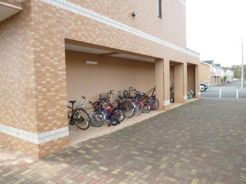  ホークフェザータワー