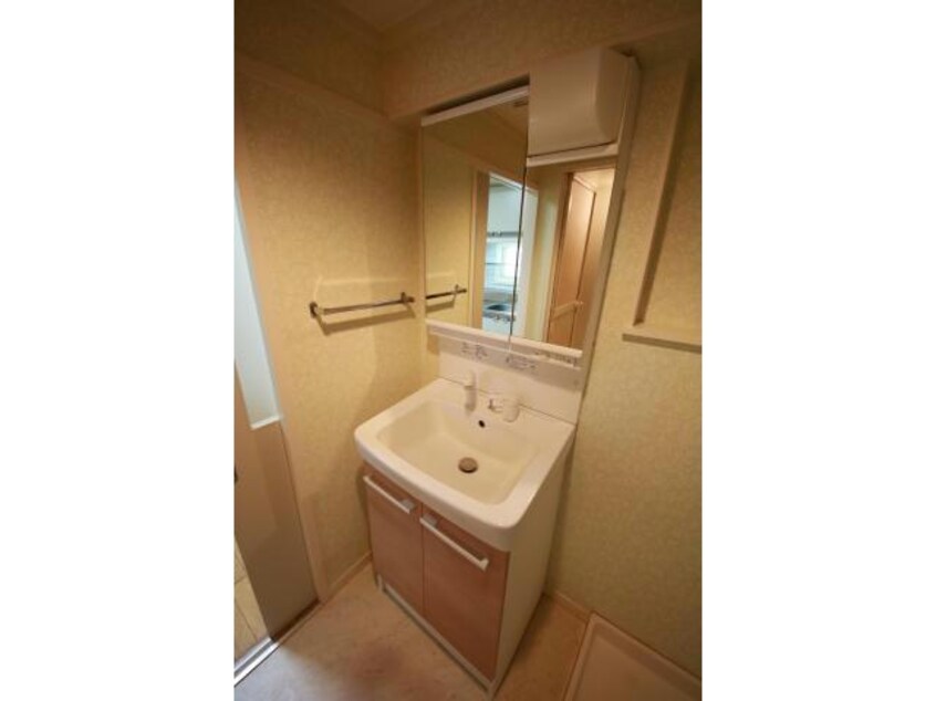  Ｐｅａｃｅ　Ｒｏｏｍ　Ｂ