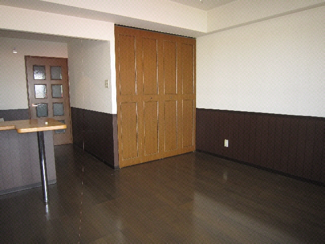  センチュリーパレス表町
