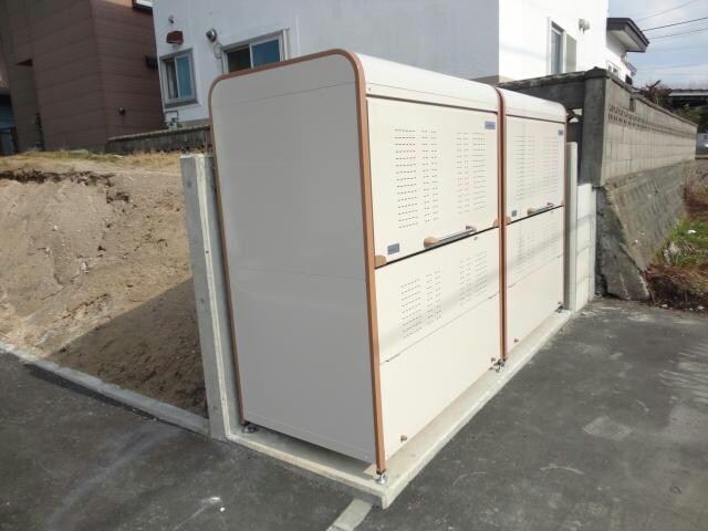  メゾン・ド・ソレイユ　B棟