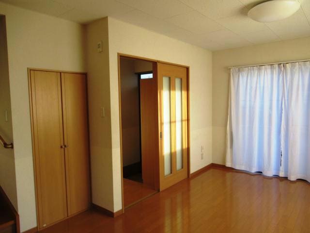  アヴェニール二番館