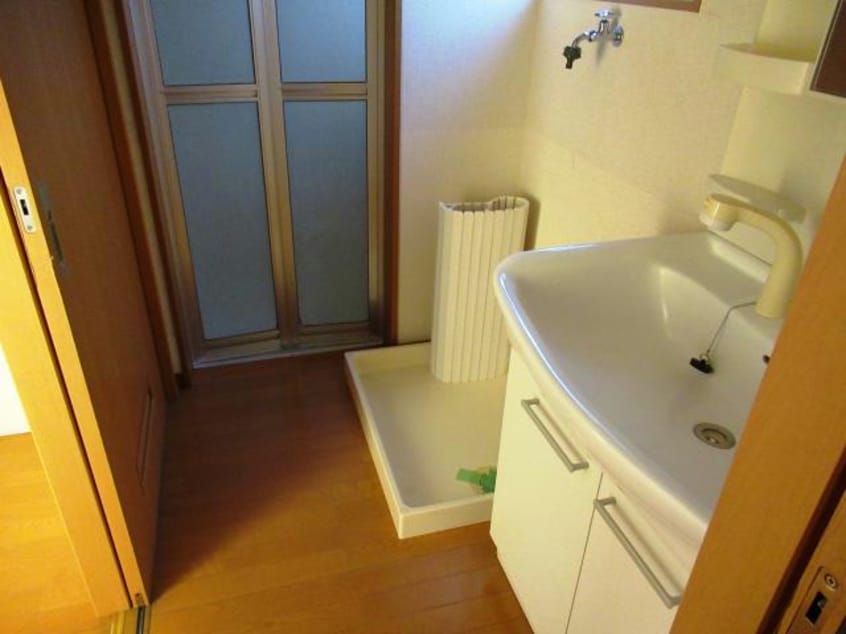  アヴェニール二番館