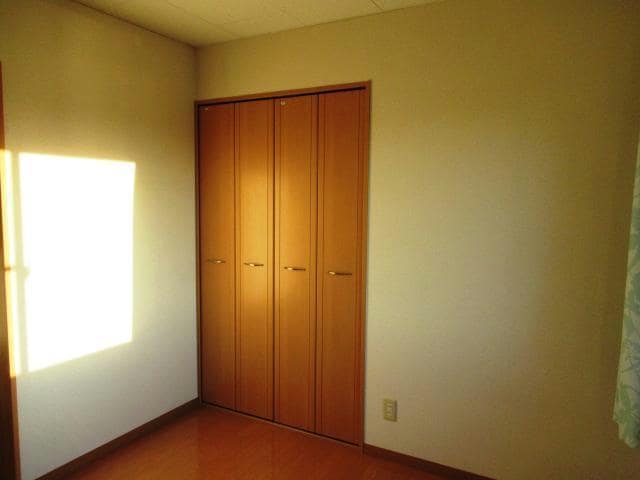  アヴェニール二番館