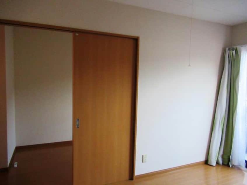  アヴェニール二番館