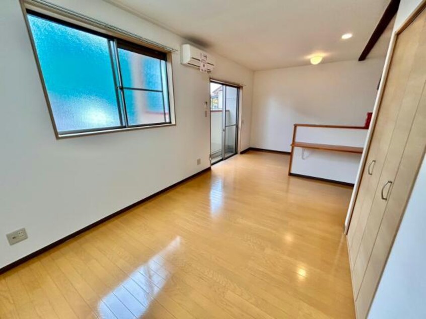  クレッセルコリナ六番館