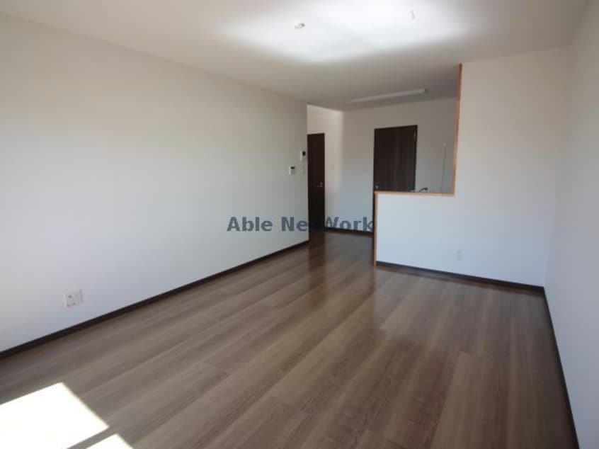  日豊本線/都城駅 車移動　10分5km 2階 築5年