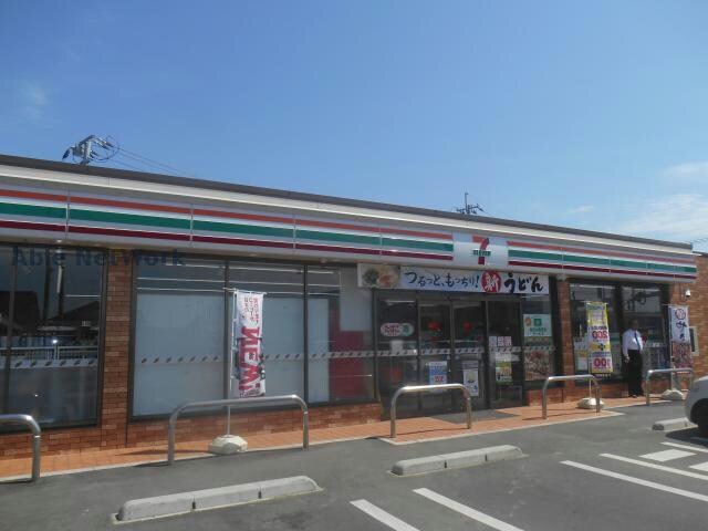 セブンイレブン八代鏡店(コンビニ)まで1302m ヴィラ・コスモⅡ