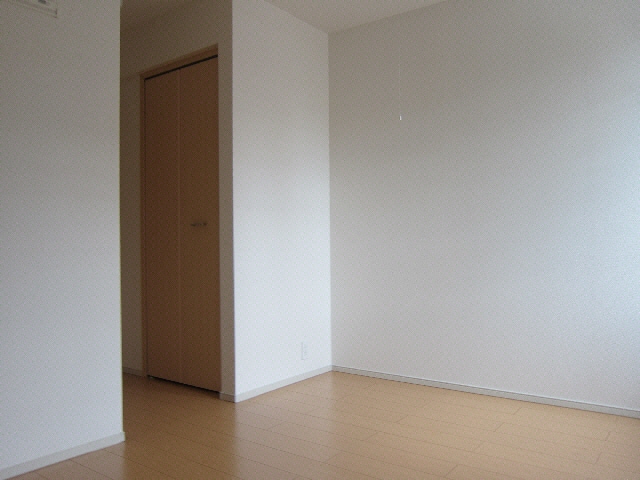 洋室 プレシャスＡ・Ｂ