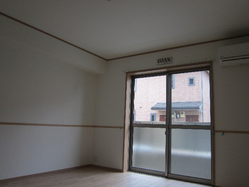 リビング マノワール堂本Ⅱ