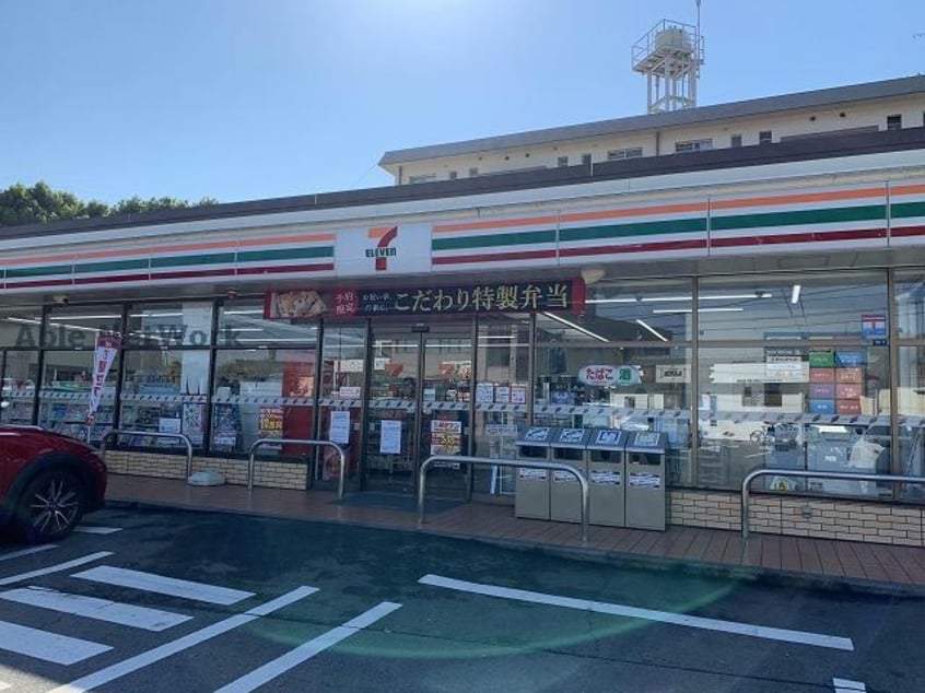 セブンイレブン熊本渡鹿8丁目店(コンビニ)まで958m 豊肥本線<阿蘇高原線>/東海学園前駅 徒歩5分 3階 築35年
