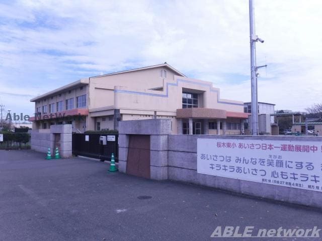 熊本市立桜木東小学校(小学校)まで862m 産交バス（熊本市周辺）/北花立 徒歩5分 1階 築27年
